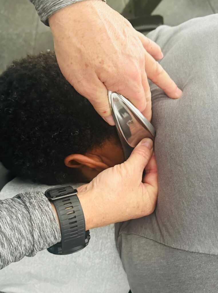 Demonstration neck massage | Fuzion Therapy